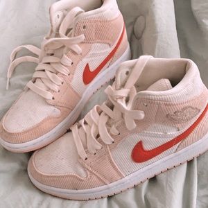 Women‘s Air Jordan 1 Mid SE “Curduroy”